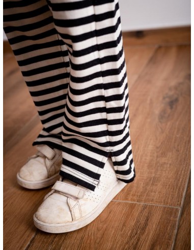 Fanny pants (black border) F