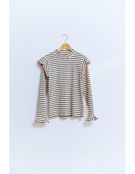 Chisa tops(black border)