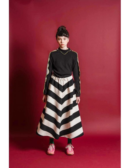 Wave tops (black) F